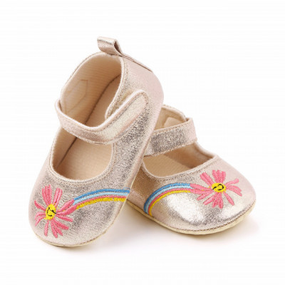 Pantofiori aurii cu floricica brodata (Marime Disponibila: 3-6 luni (Marimea 18 foto