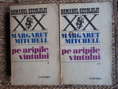 PE ARIPILE VANTULUI-MARGARET MITCHELL (2 VOL) foto