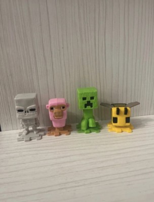 4 figurine Minecraft foto