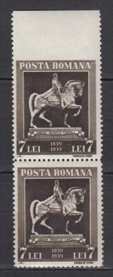 ROMANIA 1938 LP 128 CENTENARUL NASTERII REGELUI CAROL VALOAREA VALOAREA 7 LEI BRUN INCHIS PERECHE EROARE NEDANTELATA ORIZONTAL STARE MNH foto