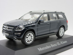 Macheta Mercedes GL Norev 1:43 foto