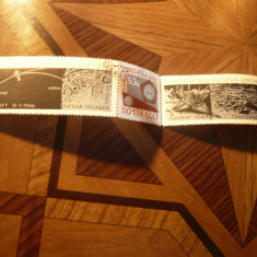 Serie URSS 1966 - straif de 3 val - Cosmos - Aselenizarea , stampilat