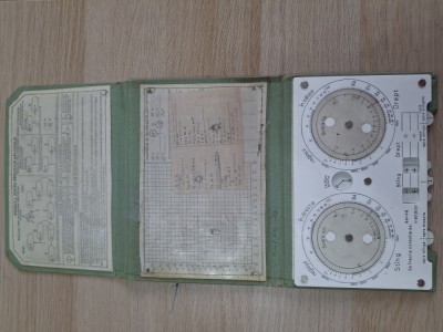 rigla de calcul - aparat pentru reglajul tirului de artilerie 2 foto