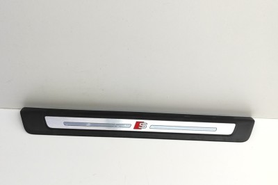 Ornament prag dreapta față AUDI Q5 FY 2022 OEM: 80A947418C 30656302 foto