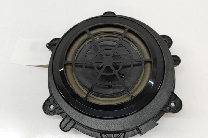 Difuzor ușă st&acirc;nga spate PORSCHE PANAMERA 970 2009 OEM: 7PP035710C | 31650039
