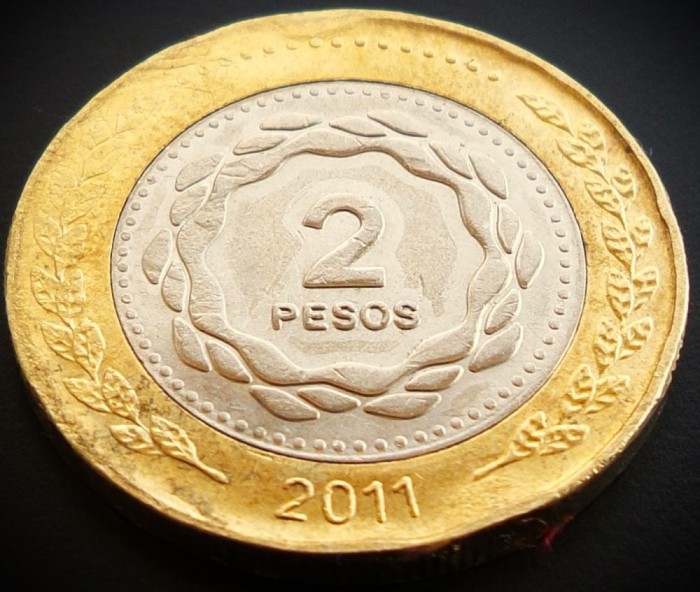 Moneda bimetal 2 PESOS - ARGENTINA, anul 2011 * cod 1566 = GRATUITA