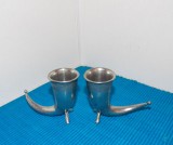 Pahare schnaps din staniu (pewter) și argint, turnate manual &icirc;n formă de corn viking, set 2 buc. - marcate TBP TINN, Norvegia