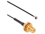 Cablu AMPHENOL RF RP-SMA tată unghiular la AMC mamă drept 0,1m