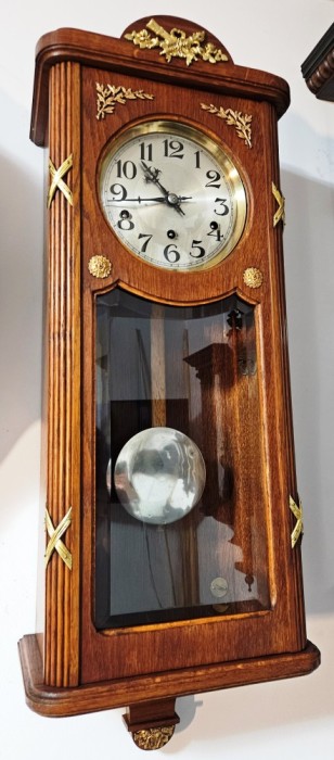 Ceas de perete cu pendul Westminster