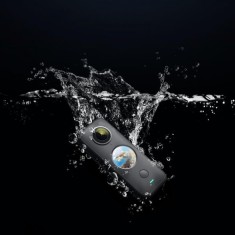 Camera video sport Insta360 ONE X2, 5.7K, 360?, Waterproof(pana la 10 metri), 4 microfoane, Mod Steadycam, InstaPano, Slow Motion, capacitate acumulat foto