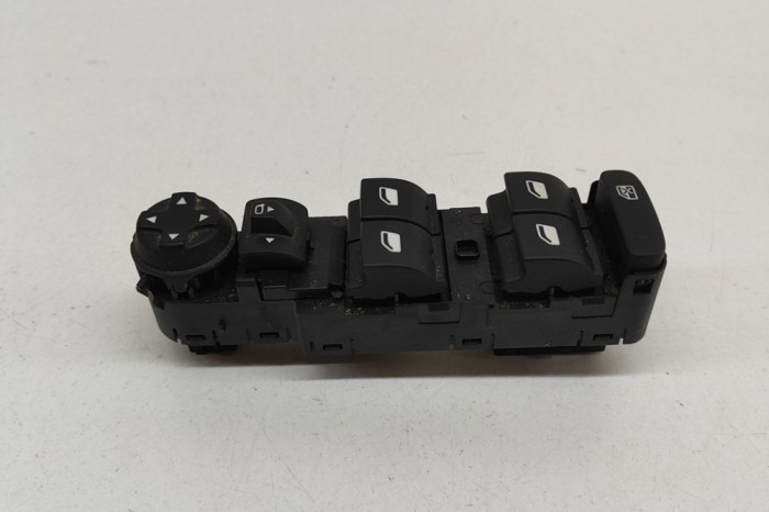 Buton geam ușă dreapta față PEUGEOT 2008 II 2021 OEM: 96788264ZD 28131584