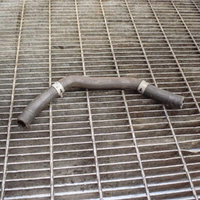 Furtun de lichid de răcire TOYOTA VERSO _R2_ 2013 | 10809698