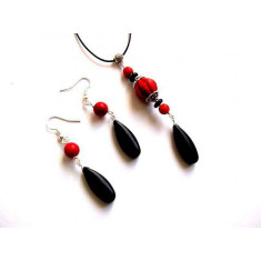 Set bijuterii howlite rosu si negru, set colier si cercei 33306