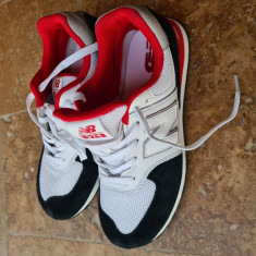 Adidasi New Balance