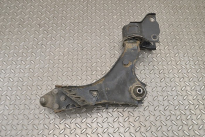 Braț inferior st&acirc;nga față JAGUAR E-PACE X540 2018 OEM: J9C3-3A053-AC 15326243