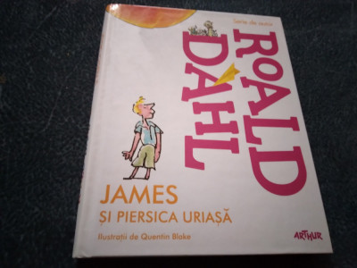 ROALD DAHL - JAMES SI PIERSICA URIASA foto