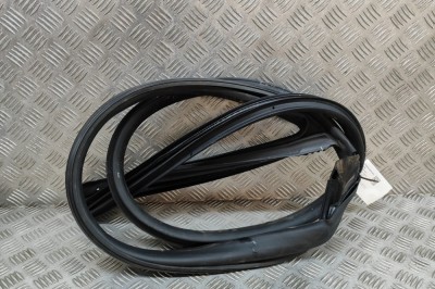 Garnitura ușă st&amp;acirc;nga față MASERATI GHIBLI M157 2022 OEM: 670030423 | 25719187 foto