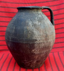 Vas (1) de 10 litri din lut negru de Marginea pentru ulei ceramica veche 100 ani foto