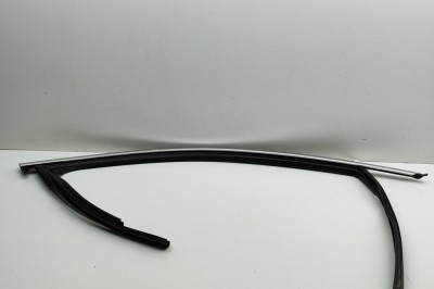 Bandou superior ușă dreapta față AUDI A5 Avant 2024 OEM: 8B3837432B | 31955006 foto