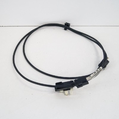 Port USB/AUX-In TESLA MODEL S 2014 OEM: 1004815-08-B 2949442 foto