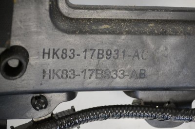 Suport bara de protecție st&amp;acirc;nga spate JAGUAR F-PACE X761 2016 OEM: HK83-17B931-AC,HK83-17B933-AB 4161157 foto