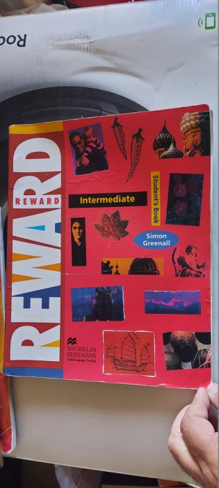 REWARD NTERMEDIATE STUDENT&#039;S BOOK SIMON GREENALL