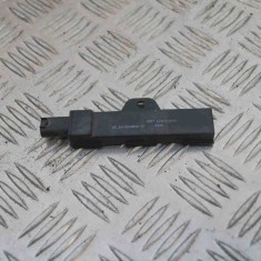 Amplificator de antena BMW 7 F01, F02 2008 OEM: 9220832