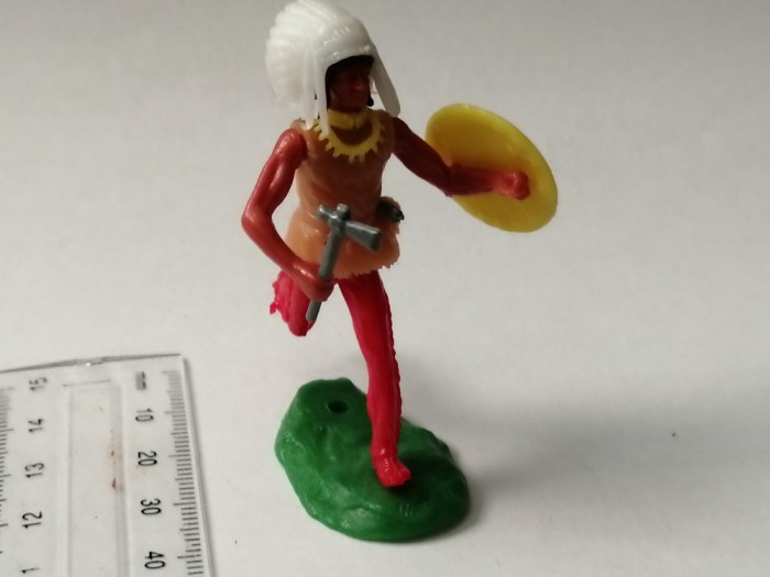 bnk jc Elastolin Swoppet - indian cu tomahawk