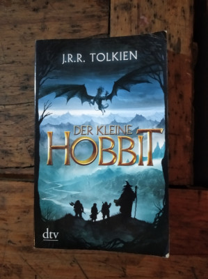 Hobbitul J.R.R. Tolkien in lb. germana foto