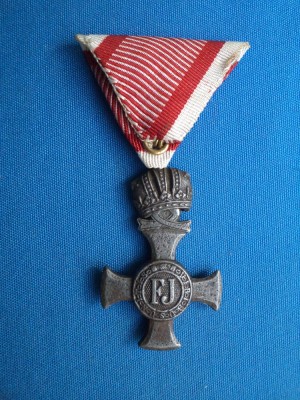 ORDINUL CRUCEA MERITUL DE LUPTA FRANZ JOSEF I 1916-PRIMUL RAZBOI MONDIAL-AUSTRIA foto