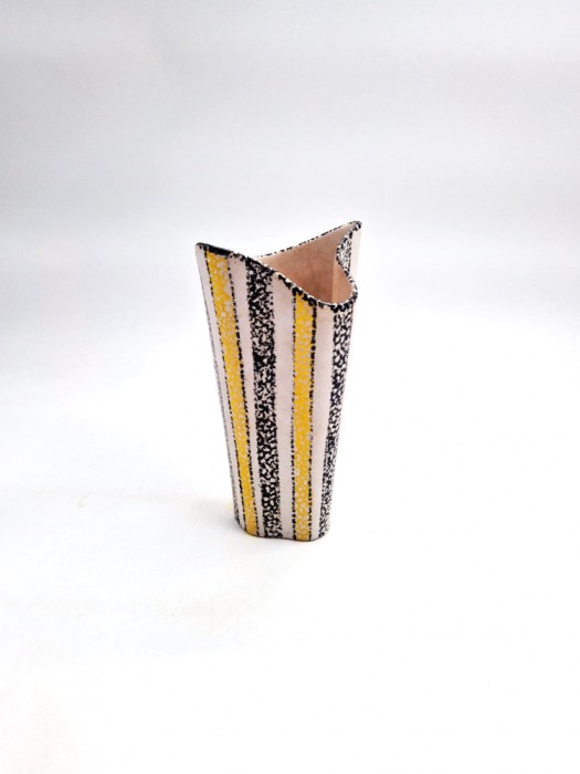 vaza ceramica anii &#039;60 &Uuml;-Keramik model Toska alb negru galben 17 cm