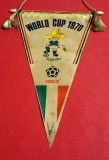 Fanion (model vechi) fotbal - Campionatul Mondial MEXICO 1970 (Mascota JUANITO)