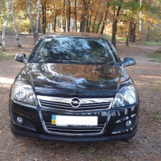 Capac oglinda stanga Opel Astra H culoare negru Black Saphire - 2HU - 20R