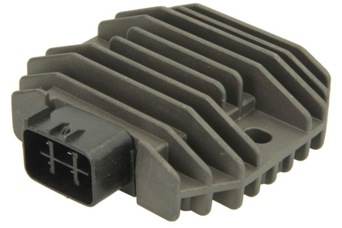 Lichidare: Regulator de tensiune 12V se potriveste la Yamaha YP 125 2006-2019 PTC