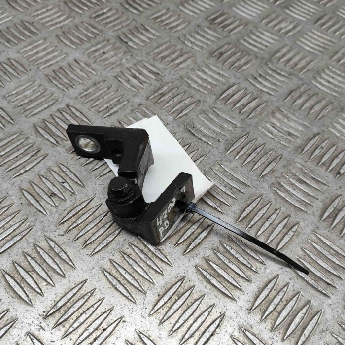 Balama ușă dreapta față AUDI Q7 4L 2007 OEM: 4L0831402A 22913596