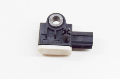 Senzor de impact dreapta spate VOLVO XC60 2014 OEM: 31334336,140817401 12069777 foto