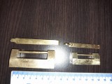 Cumpara ieftin LACAT VECHI DIN ALAMA, LACAT VECHI, LACAT DE COLECTIE- LOT 2 BUCATI