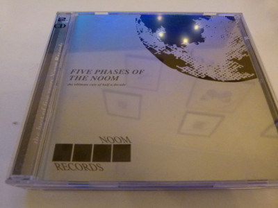 Five phases of the noom- 2 cd,vb foto