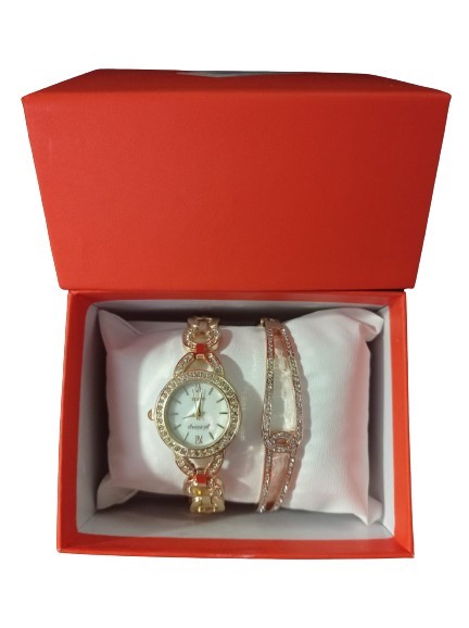 Set cutie cadou dama ceas + bratara M3