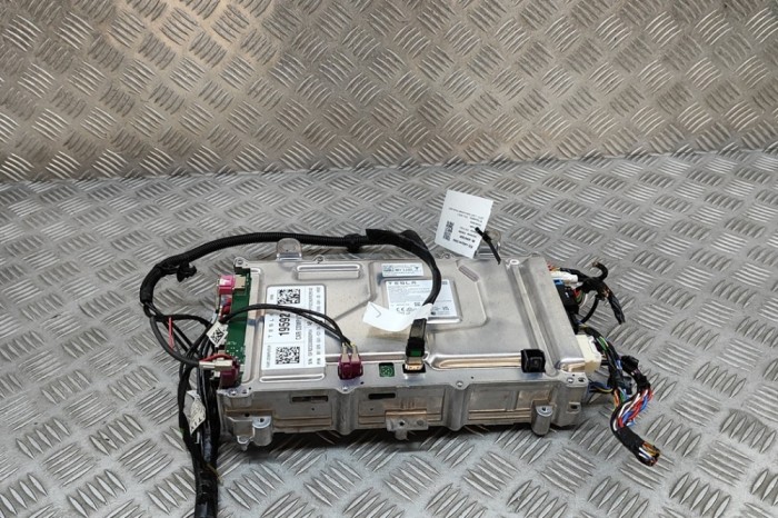 Alt modul de control TESLA MODEL Y 2024 OEM: 1684435-00-J 29972020
