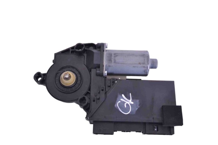 Motor macara geam ușă st&acirc;nga spate VW TOUAREG 7LA, 7L6, 7L7 2009 OEM: 3D0959795E 18125484