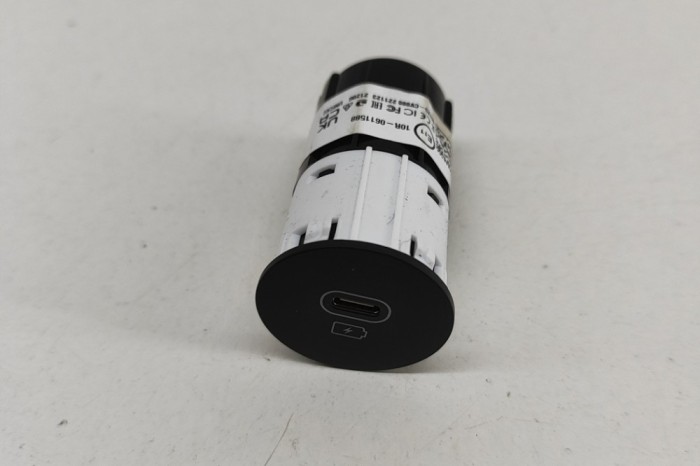 USB KIA EV6 CV 2023 OEM: 96125-CV000,10R-0611588 27523031