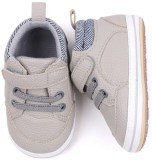 Cumpara ieftin Pantofi primi pasi bebe Aggroot, piele artificiala moale, talpa antiderapanta, inchidere velcro, gri 0-6 luni