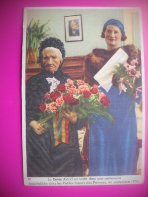 HOPCT 6407 IN VIZITA LA O FEMEIE CENTENARA -SPITALUL SARACILOR -1934-REGINA ASTRID-FAMILIA REGALA BELGIA-CROMO LITHO-CIOCOLATA COTE D&amp;#039;OR foto