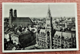 Primaria cu Catedrala din Munchen Rathaus mit Frauenkirche - Necirculata, Germania, Fotografie