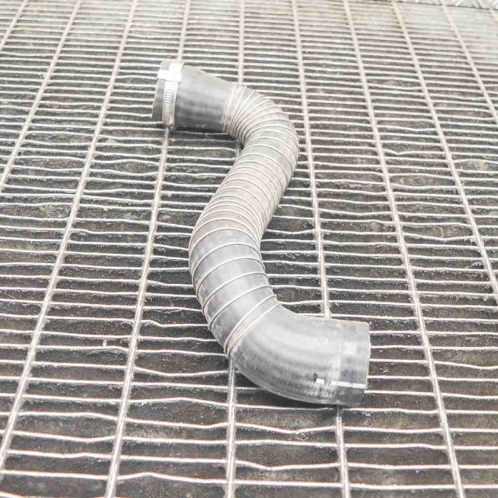 Furtun intercooler st&acirc;nga LAND ROVER DISCOVERY IV L319 2013 OEM: AH22-9F072-AD