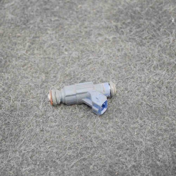 Injector de combustibil AUDI A4 8EC, B7 2006 OEM: 06B133551M 2258152