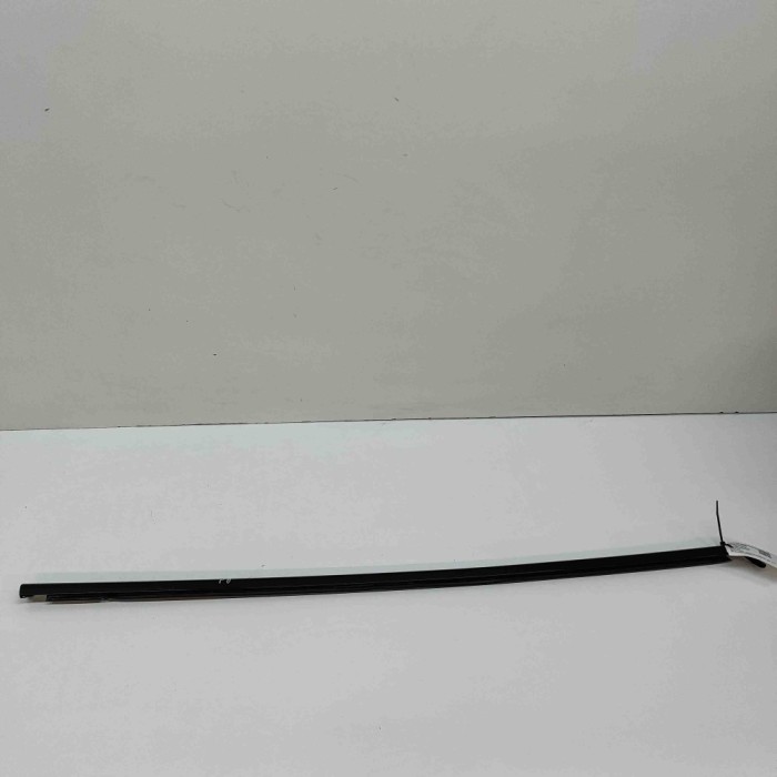 Chedar geam ușă dreapta față PORSCHE CAYENNE Coupe 9YB 2023 OEM: 9Y3837476E