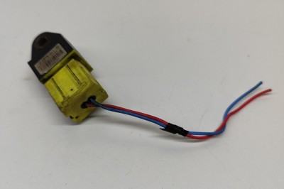 Senzor de impact dreapta față HYUNDAI i40 CW VF 2015 OEM: 95920-3Z100 28514654 foto