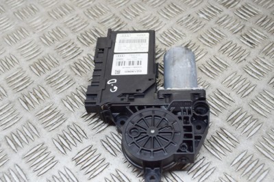 Motor macara geam ușă dreapta spate AUDI A8 D3 4E2, 4E8 2007 OEM: 4E0959802D,4E0910802A,5WK45676KBF,982738-109 14718115 foto